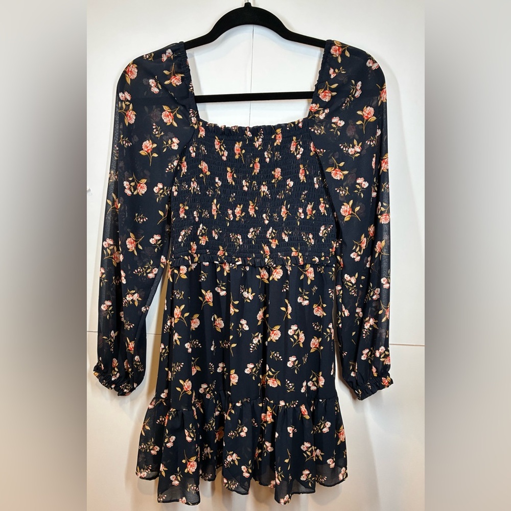 1 State Black Floral Smocked Ruffle Hem Dress. Size XS